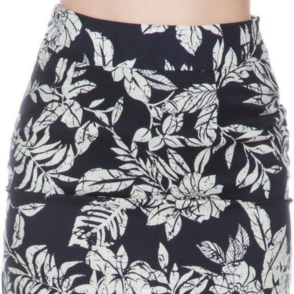 Swell Women's Shadey Sarong Printed Skirt Size M L - Picture 2 of 4